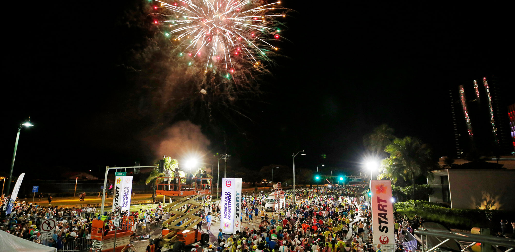 hero-slider-fireworks-honolulu-marathon